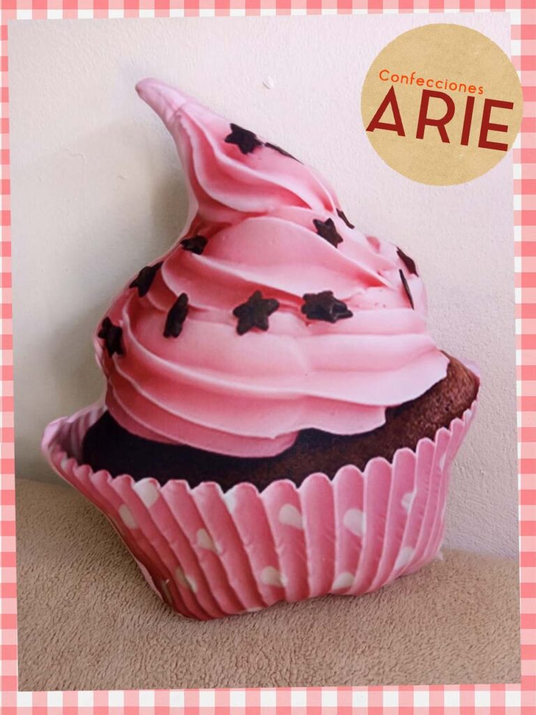 Almohada Cupcake Fresa con Chocolate